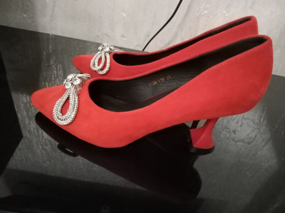 Туфли 37 размер новый