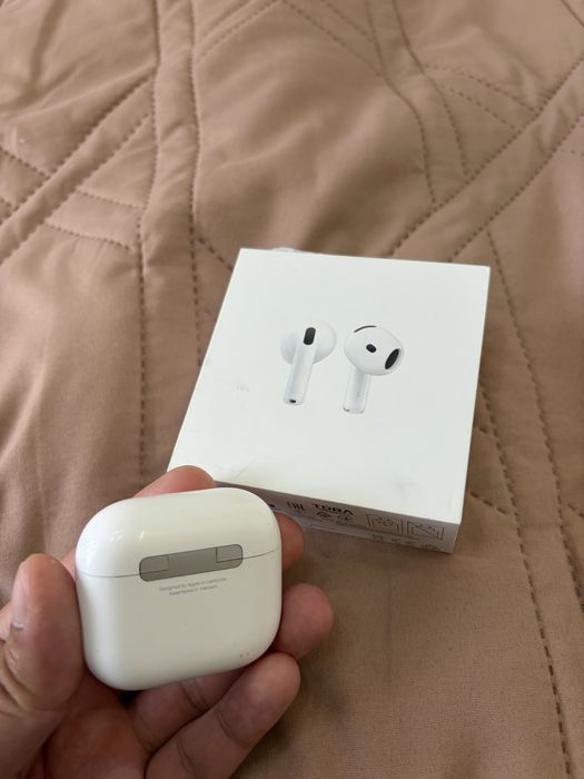 AirPods 4 оригинал