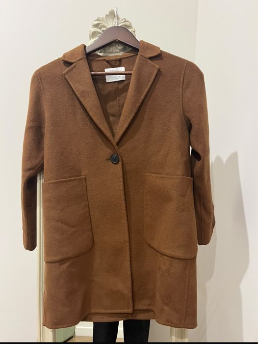 Пальто на девочку zara