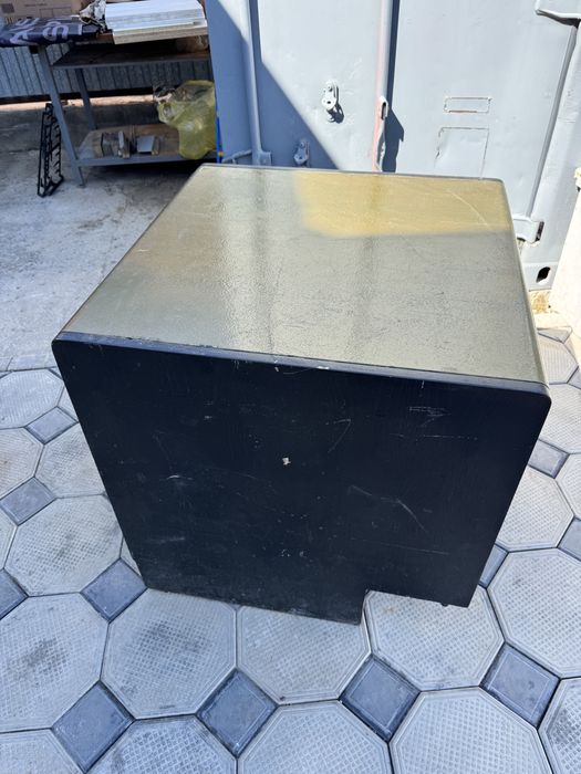 Стол 70*70 см, полка для овощей