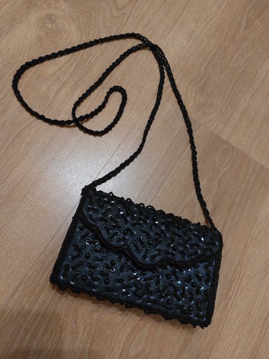 Официална чантичка