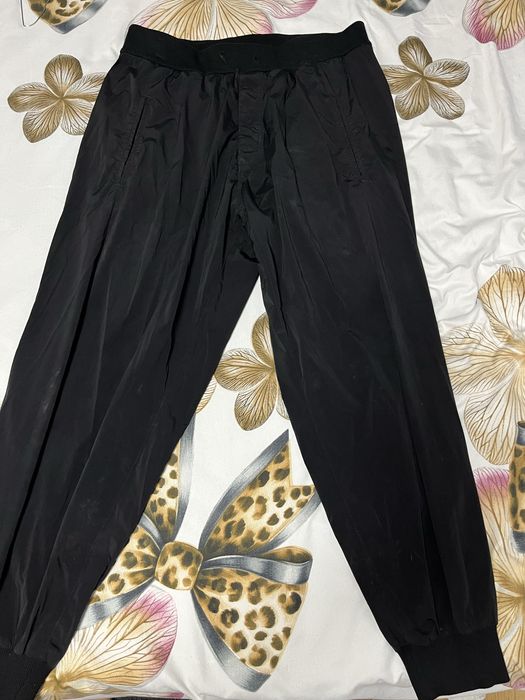 Pantaloni made by society