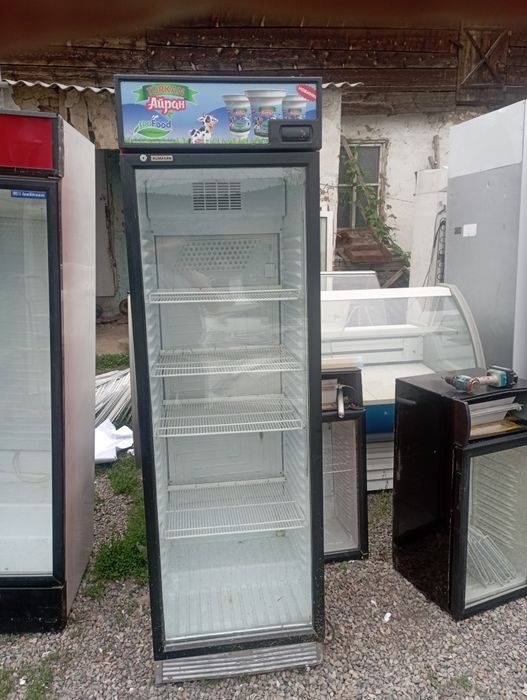 Холодильник витринный