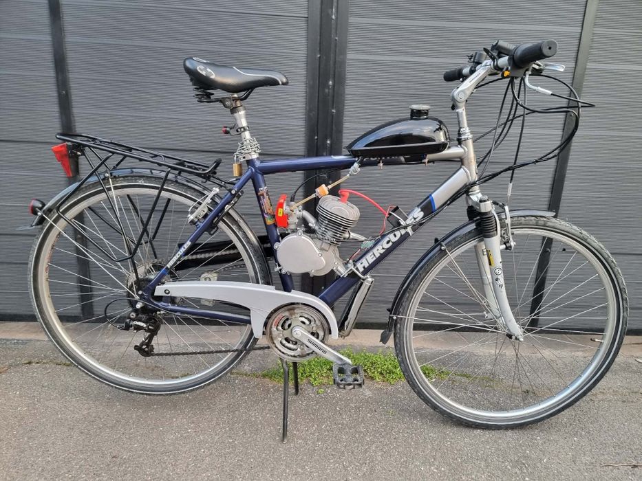 Bicicleta cu motor nou