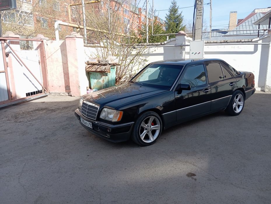 Продам Мерседес 124