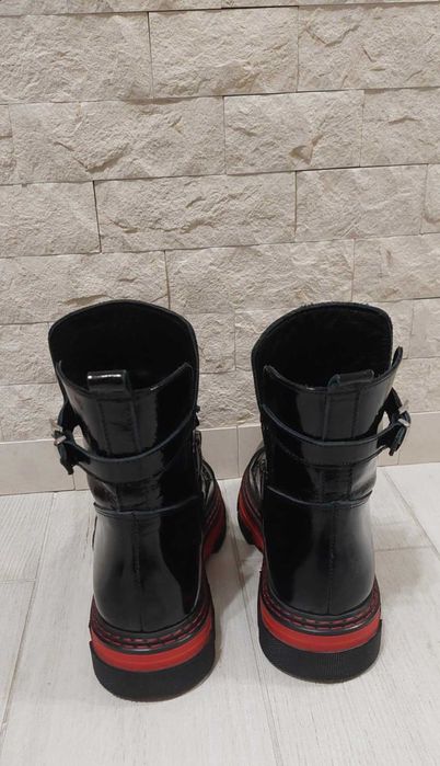 Боти от естествена кожа-лачена-37 номер