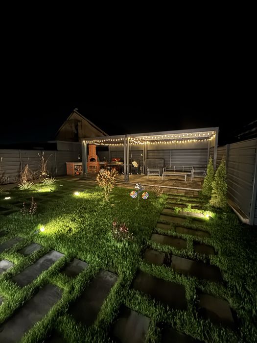 Casă modernă, complet mobilată și utilată, gata de mutat