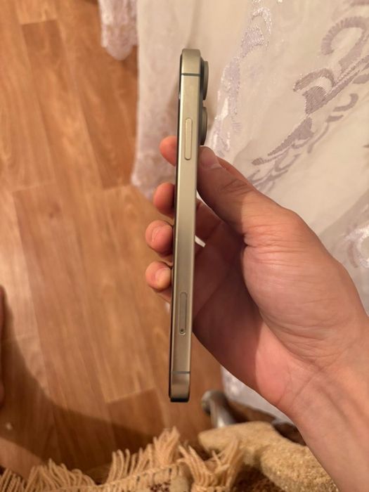 Продам IPhone 16 pro