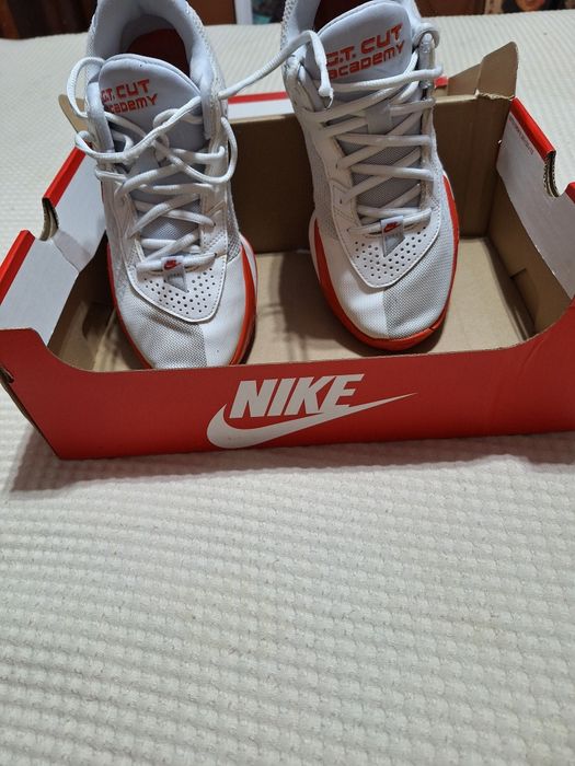 Маратонки Nike G.T.CUT