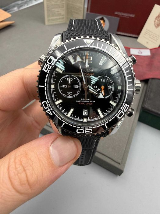 omega seamaster / diver 300m
