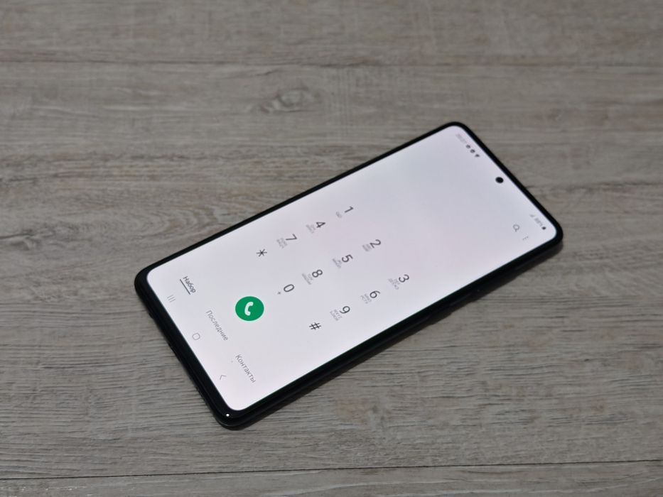 Samsung A51  память 128gb