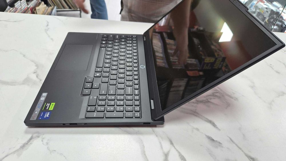 UP Bucuresti/Laptop Gaming Lenovo Legion 5 15IAX10, 15.1 WQXGA,OLED,165Hz,Intel Core Ultra 9 275HX,32 Gb DDR5,SSD 1 Tb,RTX 5070 8 Gb/ GARANTIE 12 LUNI