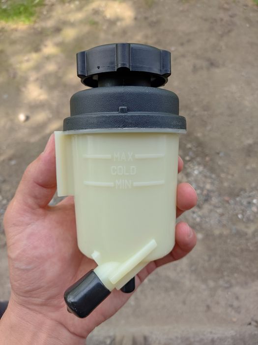 Бачок ГУР Ford Mondeo