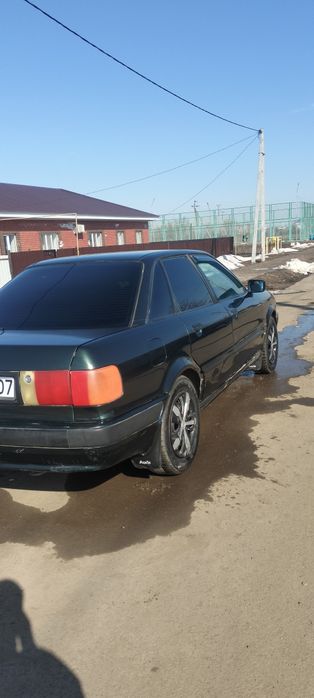 Продам Ауди 80 б4