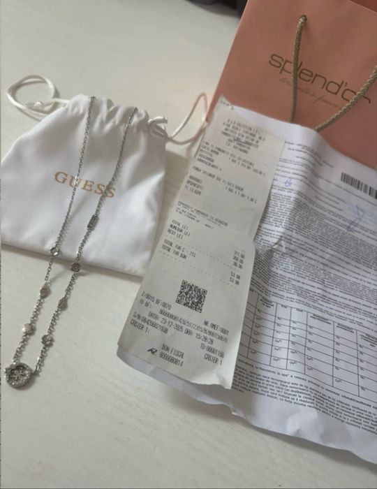 Lanț și pandantiv cu cristale Guess Woman