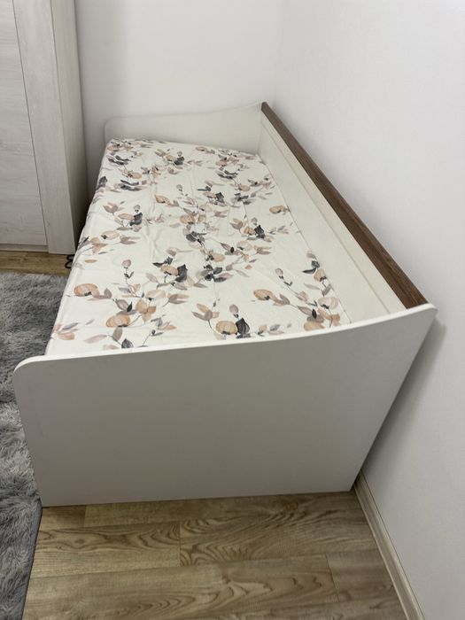 Продам кровать 90*200