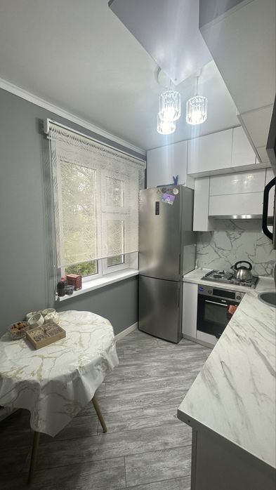 Продам  3-х ком квартиру