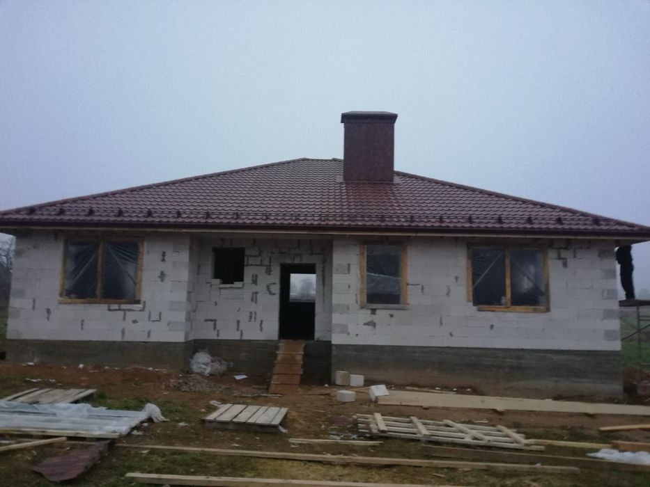 Монтаж кровли и фасада.
