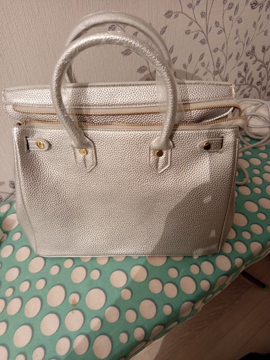 Сумка новая продам