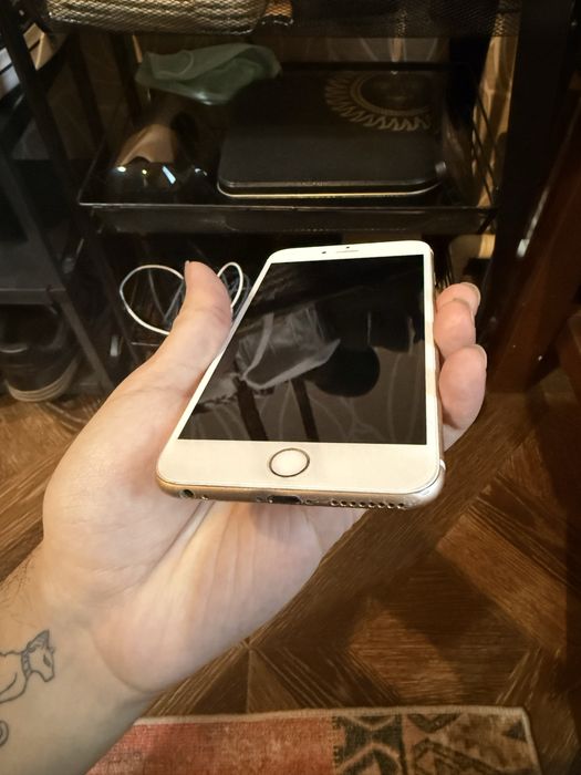 iPhone 6 Plus (100% батарейка)