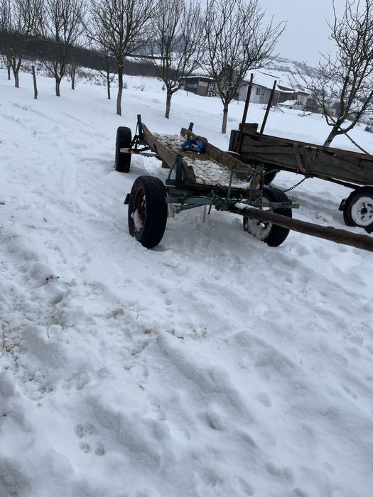 Vand caruta cu roti pe 16