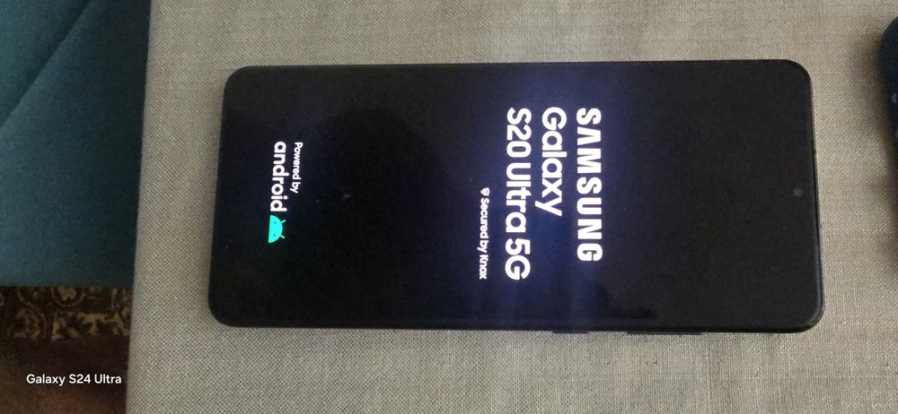 Телефон Samsung  S 20 Ultra 5G