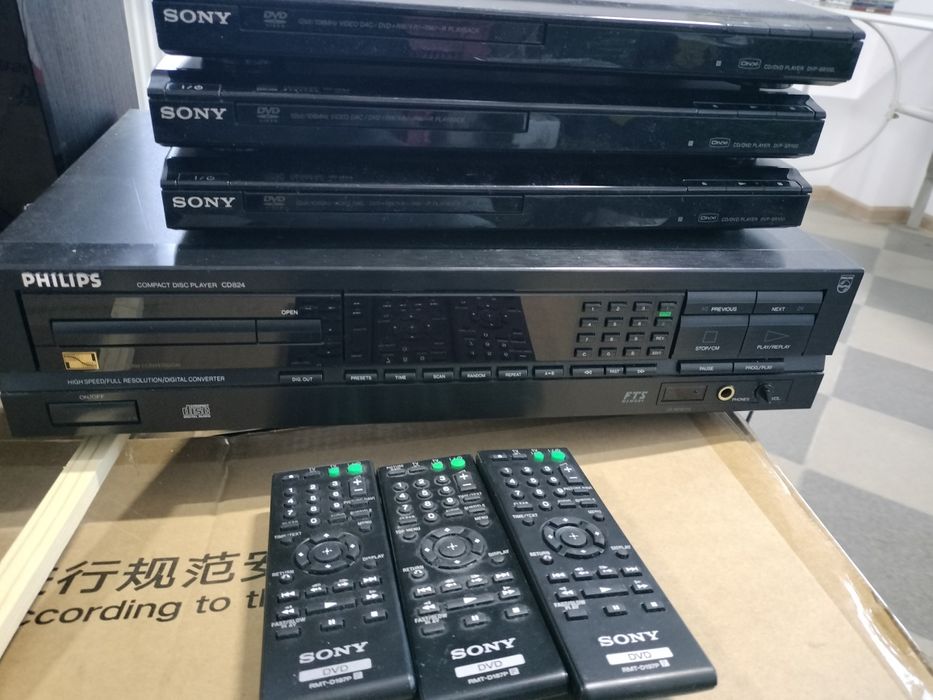 Aparat CD ,DVD cu telecomandă