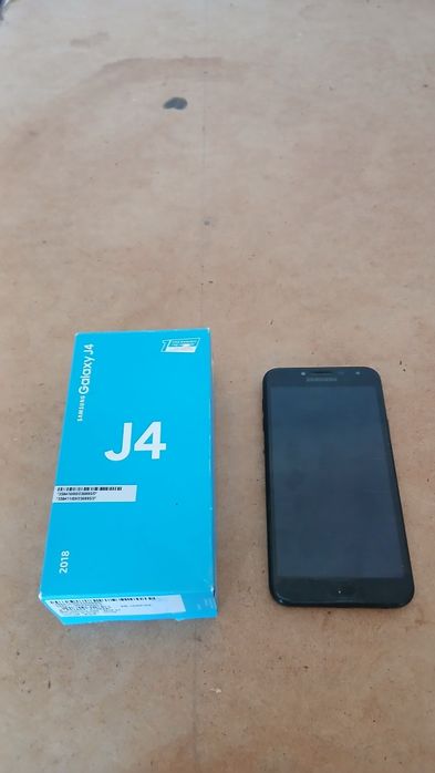 Samsung  j4         n