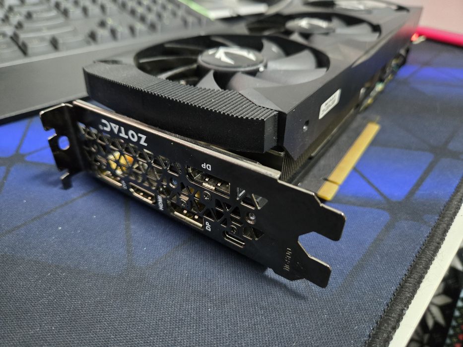 placa video zotac rtx 2070 amp extreme 8gb DEFECT