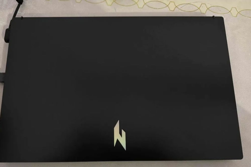 Acer Nitro V AMD Ryzen" 7-7735HS