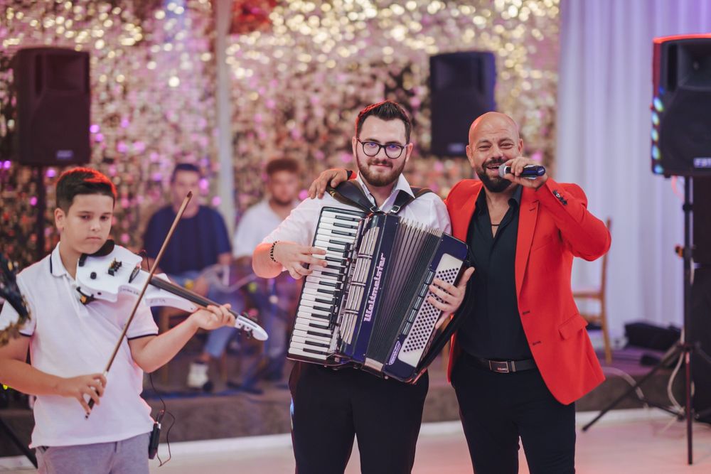 Formatie/Lautari nunta, botez, diverse evenimente  Craiova