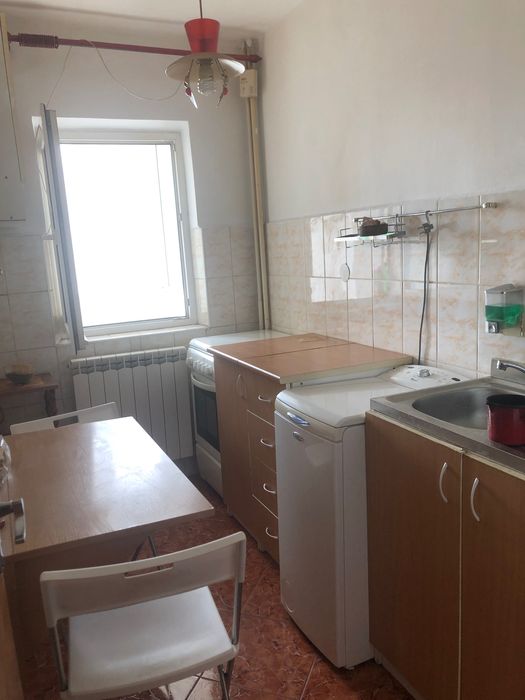 Garsonieră de vânzare vis.a.vis de Liceul D.Bolintineanu (anvelopat)