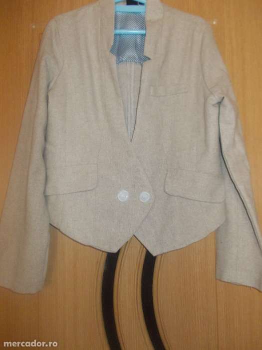 sacou scurt de dama crem