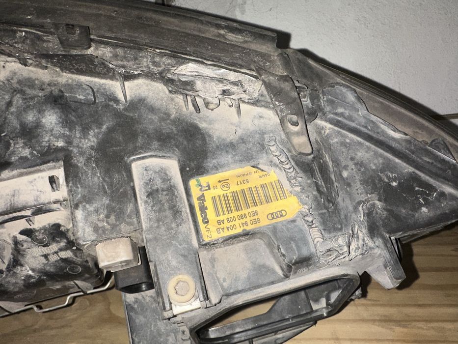 Передние фары audi a4 b6 valeo xenon