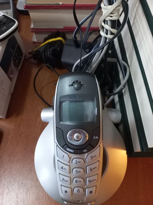 Lot Telefoane Clasice (Unele NOI la cutie, LIBERE de rețea) + Lot Piese