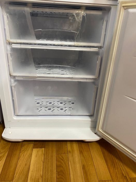 Продам холодильник срочно