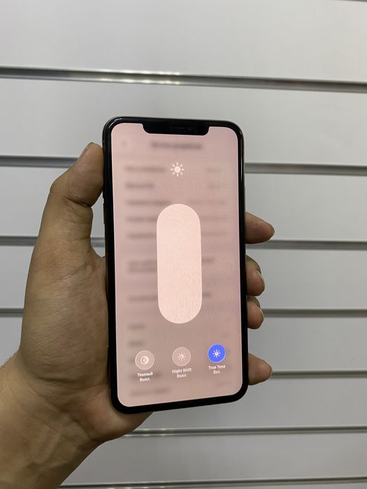 Продам iPhone 11 Pro Max 256 ГБ