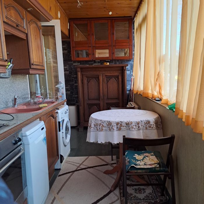 Дава се под наем Тристаен апартамент в Шумен, Военно училище - 93 кв.м за 280.5 € - Снимка #7