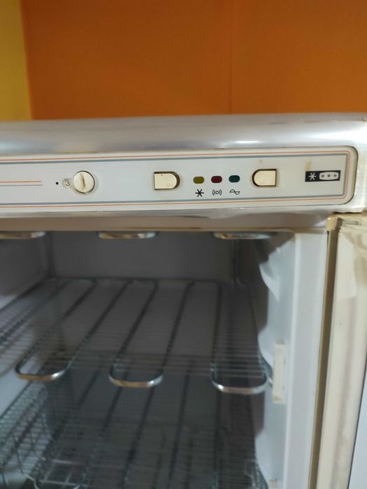 Вертикален фризер Siltal