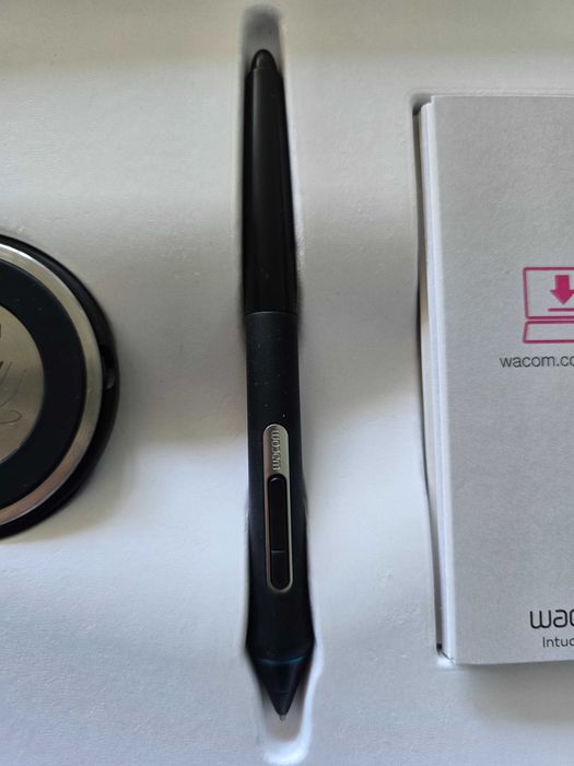 Графичен таблет Wacom Intuos PRO large (PTH-860)