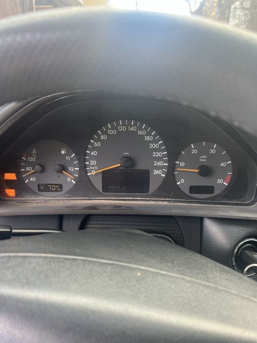 Табло за Мерцедес w210 дизел