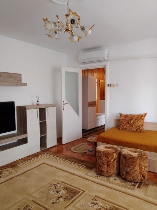 Apartament 2 camere zona Dimbovita