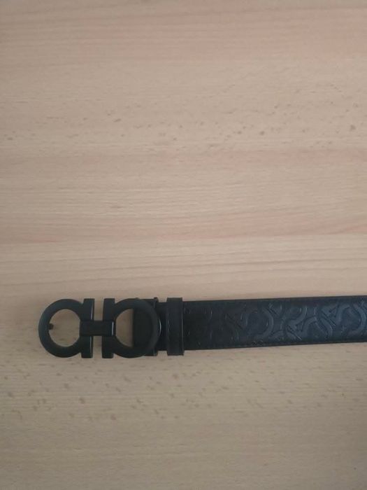 Curea Ferragamo noua