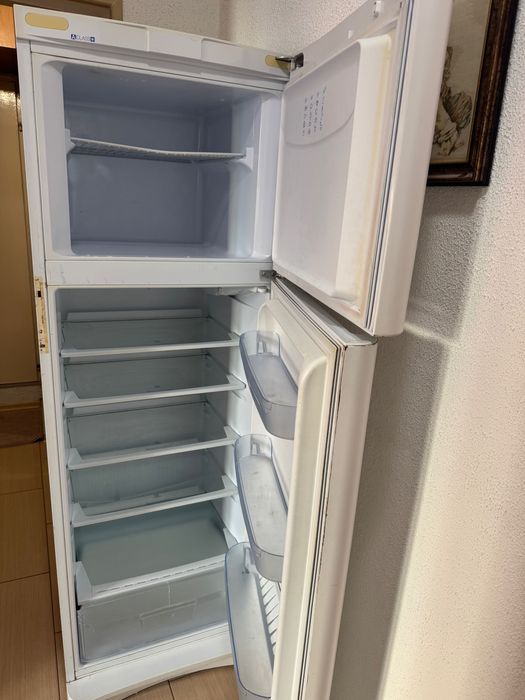 Хладилник Indesit