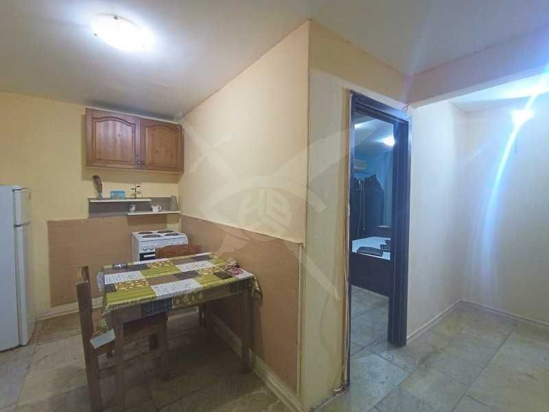 Продава се Тристаен апартамент в Бургас, Център - 93 кв.м за 1114 €/кв.м - Снимка #2