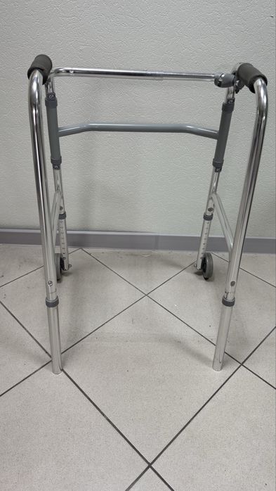 Ходунки для взрослых