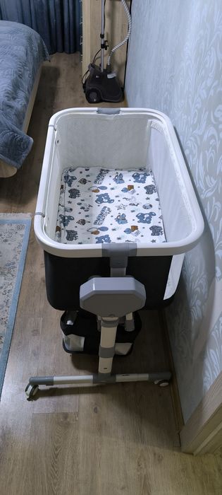 Продам детскую кроватку