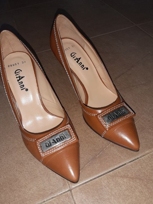 Обувки ЕСТЕСТВЕНА Кожа “GiAnni”Италия!Метална плочка Декорация!НОВИ!37