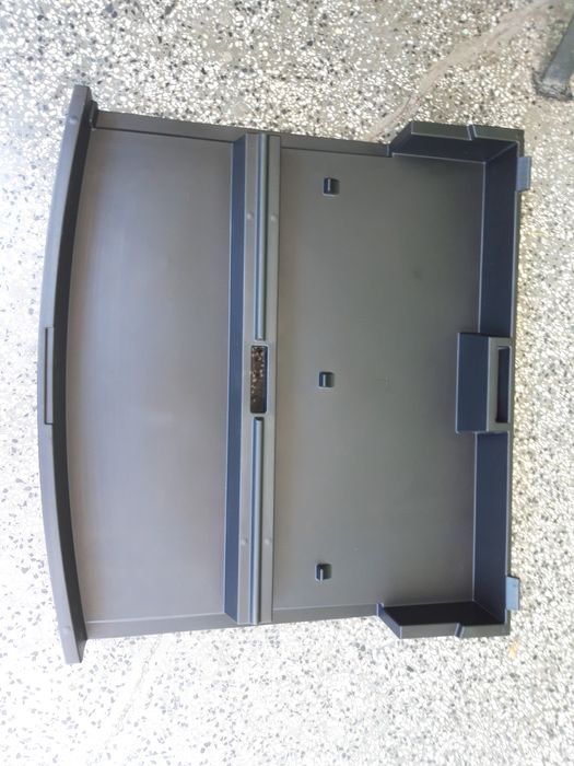 Кора за багажник и леген резервна гума Тойота Авенсис / Toyota Avensis