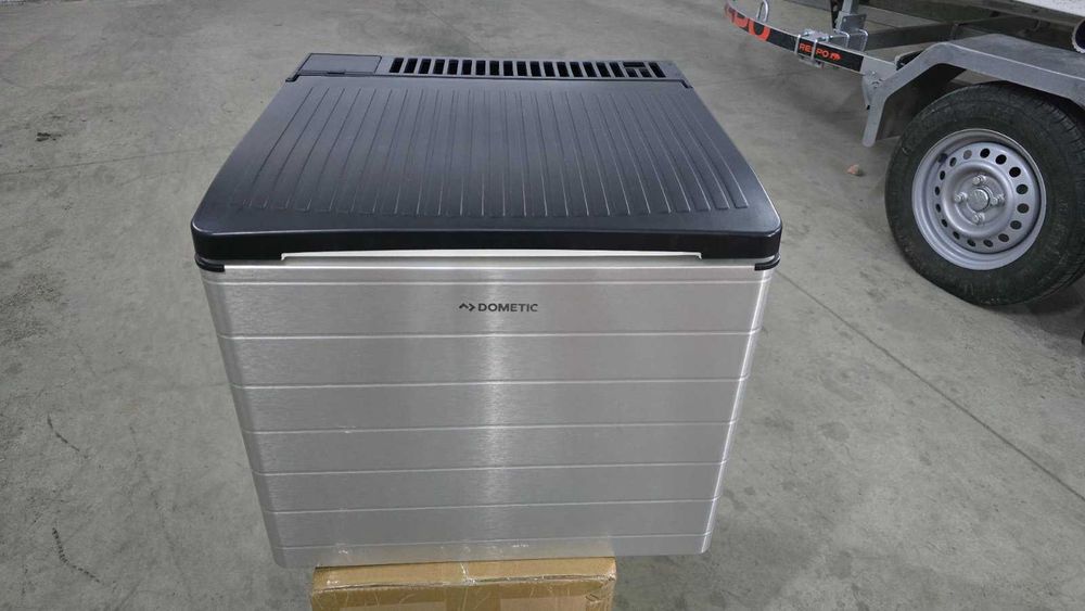 Хладилник Dometic CombiCool RC2200 EGP, Газ, 230V/12V 41 L + винтил